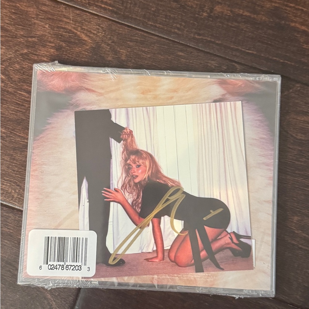 Sabrina Carpenter - Man’s Best Friend. CD Album with Autographed Insert